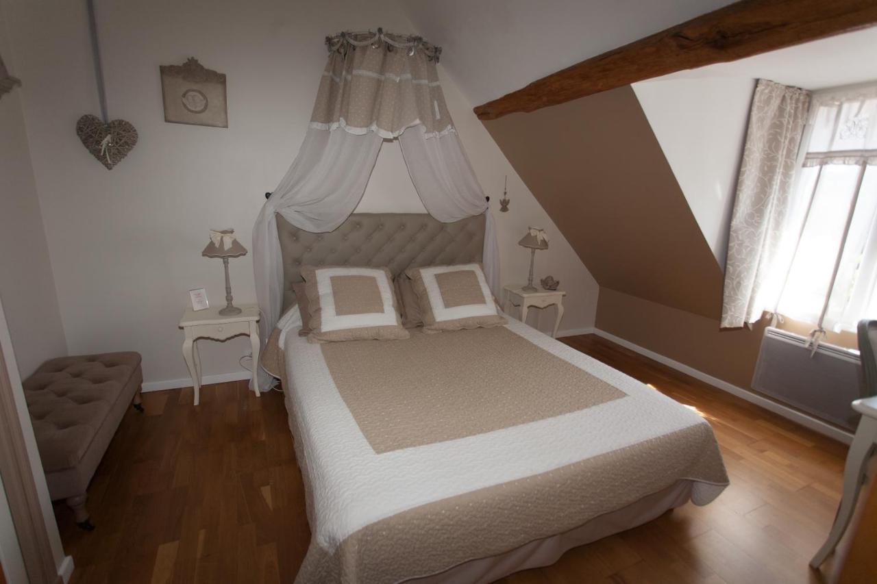 Les Jarrieres Bed & Breakfast Dame-Marie-les-Bois Eksteriør bilde