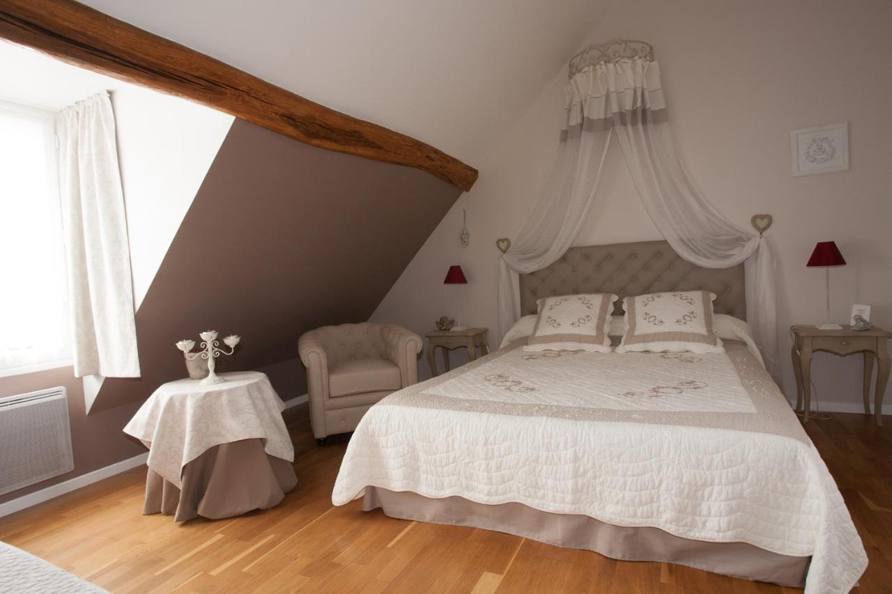 Les Jarrieres Bed & Breakfast Dame-Marie-les-Bois Eksteriør bilde