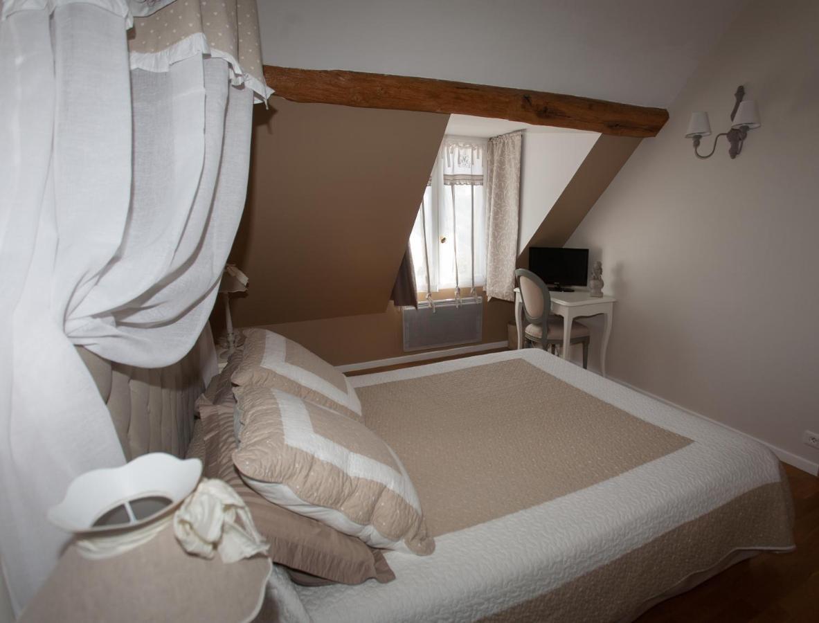 Les Jarrieres Bed & Breakfast Dame-Marie-les-Bois Eksteriør bilde