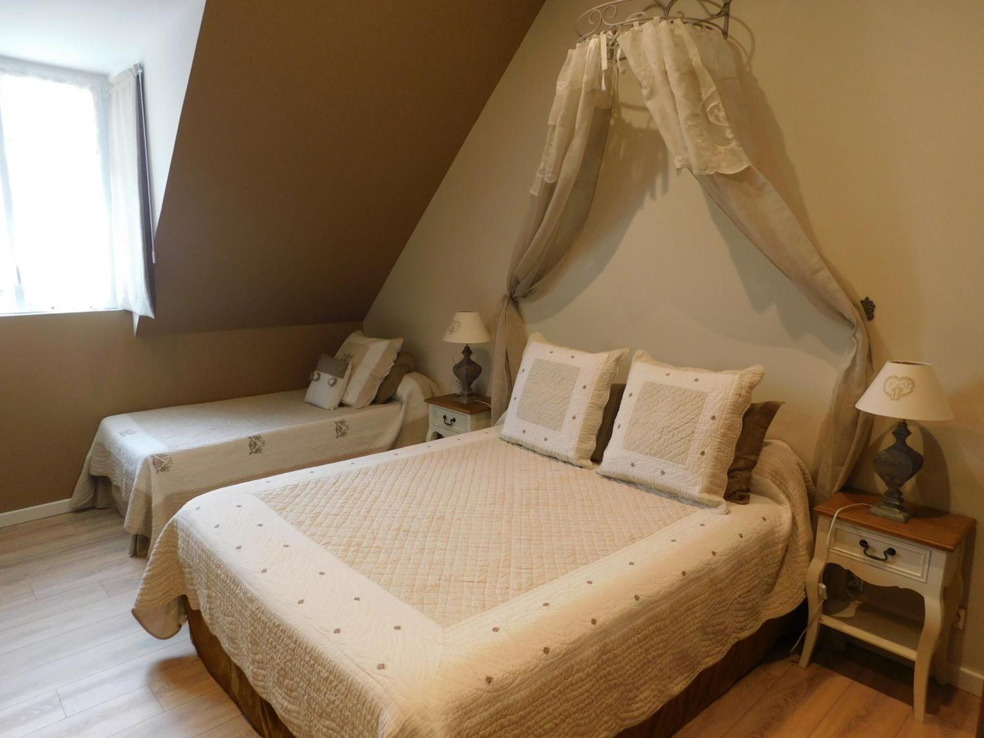 Les Jarrieres Bed & Breakfast Dame-Marie-les-Bois Eksteriør bilde